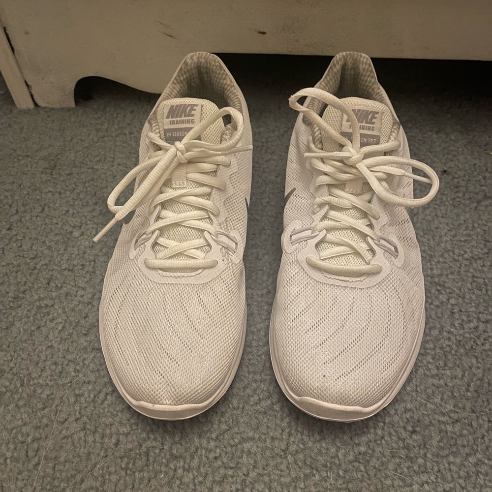 Nike training tennis shoe